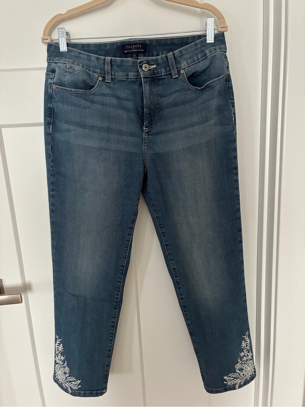 Talbots Blue Cropped Jeans with White Embroidered Hems